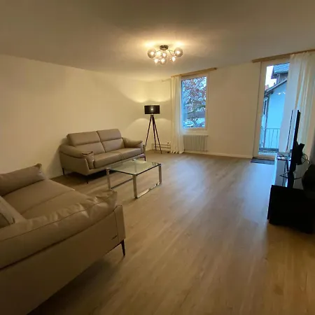 Town Center Flat Apartment *